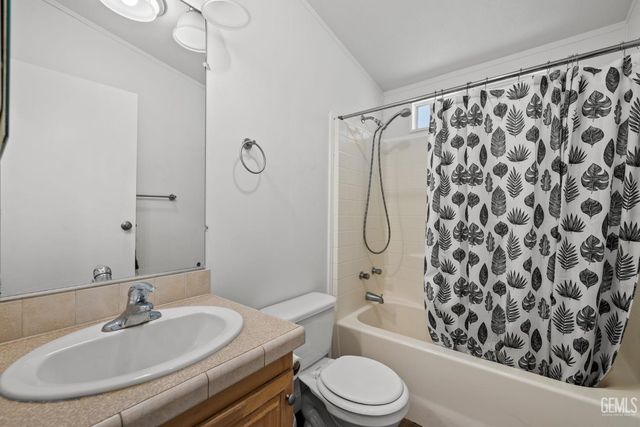 6351 Akers Road 107, Bakersfield, CA 93313