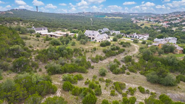 105 Stephanie LN, Lakeway, TX 78738