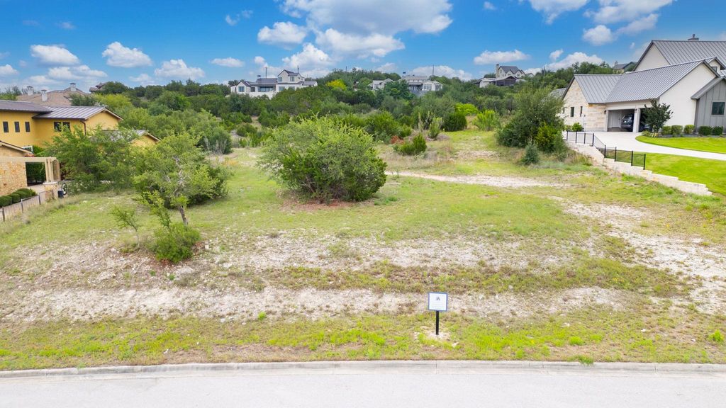 105 Stephanie LN, Lakeway, TX 78738