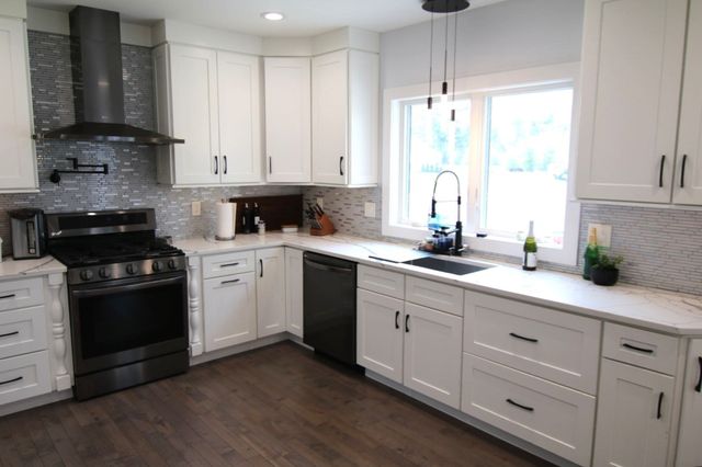 27 Breighly Way, Westfield, MA 01085
