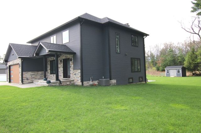 27 Breighly Way, Westfield, MA 01085
