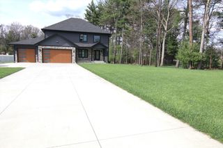 27 Breighly Way, Westfield, MA 01085