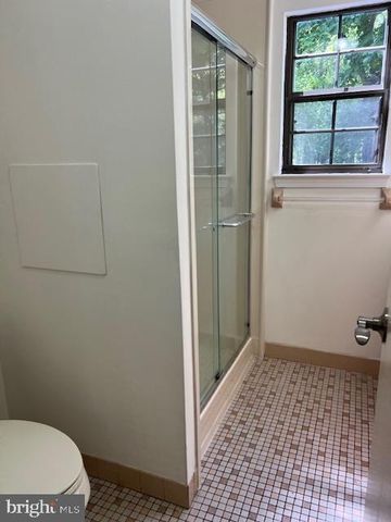 34 BRETSHIRE CT, Medford, NJ 08055