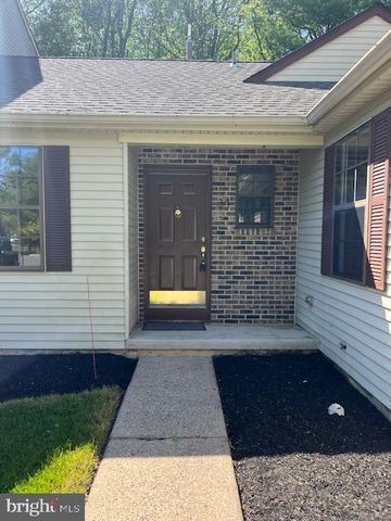 34 BRETSHIRE CT, Medford, NJ 08055