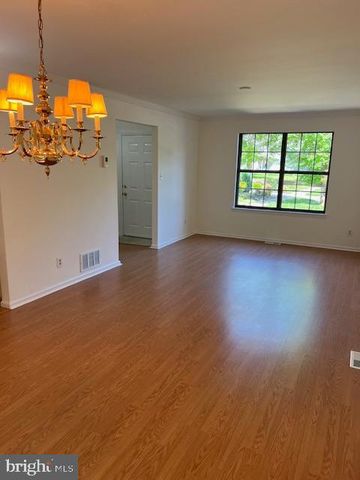 34 BRETSHIRE CT, Medford, NJ 08055