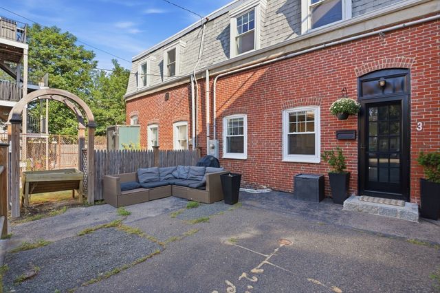 3 Lauten Place, Boston, MA 02127