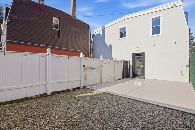 3 Lauten Place, Boston, MA 02127