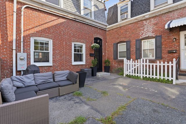 3 Lauten Place, Boston, MA 02127