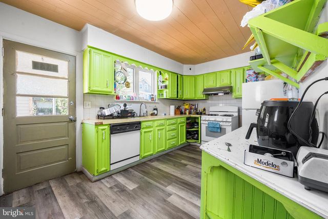 7441 ROGERS AVE, Upper Darby, PA 19082