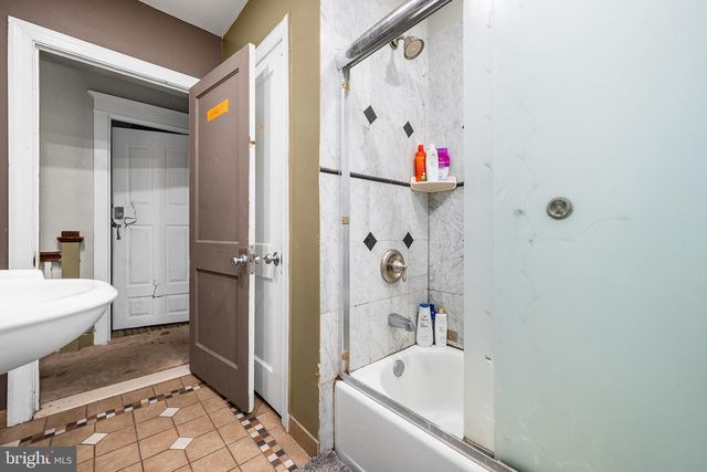 7441 ROGERS AVE, Upper Darby, PA 19082