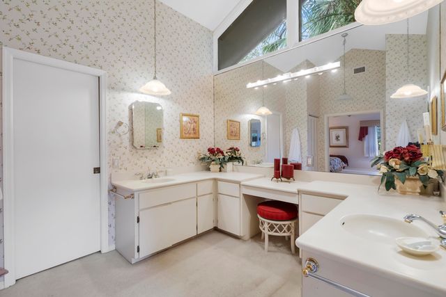 5011 SE Burning Tree Circle, Stuart, FL 34997