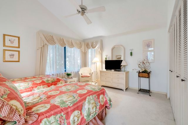 5011 SE Burning Tree Circle, Stuart, FL 34997