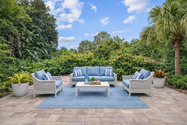 5011 SE Burning Tree Circle, Stuart, FL 34997