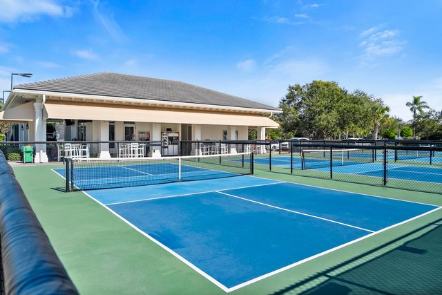 5011 SE Burning Tree Circle, Stuart, FL 34997