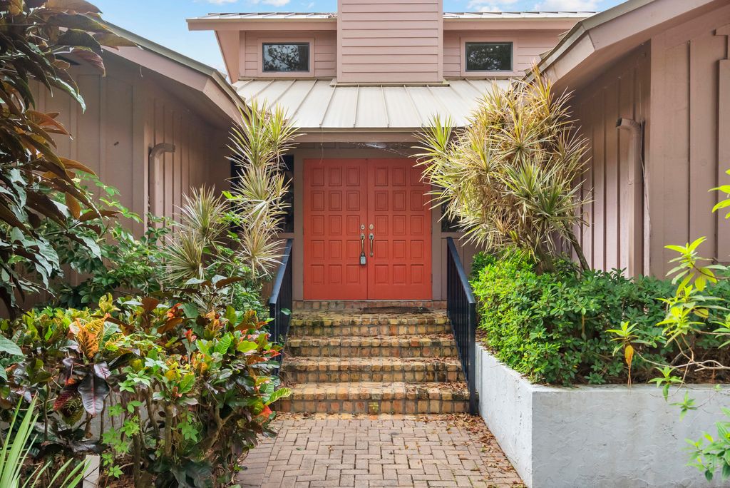 5011 SE Burning Tree Circle, Stuart, FL 34997