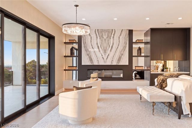 5624 North Dapple Gray Road, Las Vegas, NV 89149