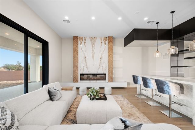 5624 North Dapple Gray Road, Las Vegas, NV 89149