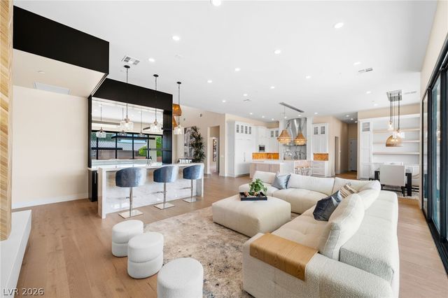 5624 North Dapple Gray Road, Las Vegas, NV 89149