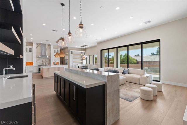 5624 North Dapple Gray Road, Las Vegas, NV 89149