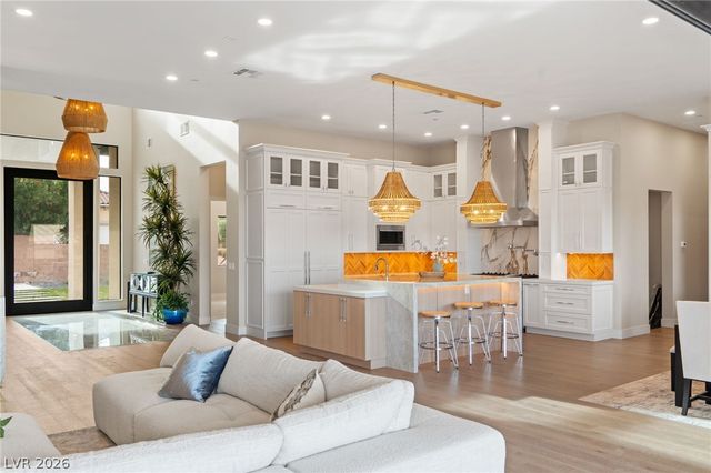 5624 North Dapple Gray Road, Las Vegas, NV 89149