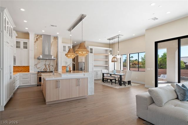 5624 North Dapple Gray Road, Las Vegas, NV 89149