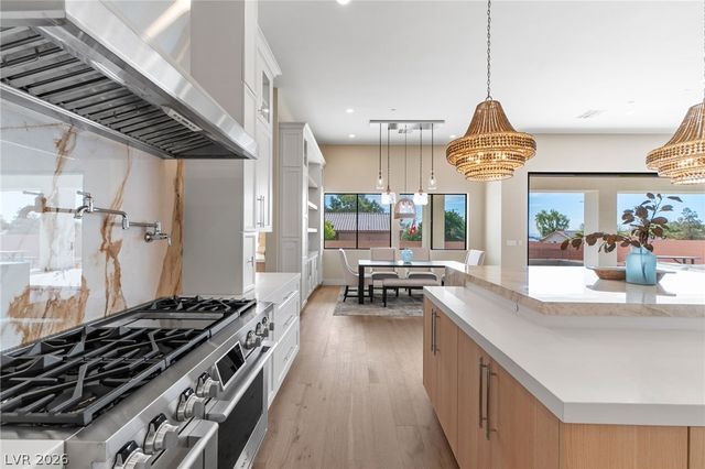 5624 North Dapple Gray Road, Las Vegas, NV 89149