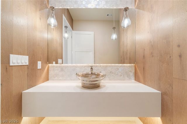 5624 North Dapple Gray Road, Las Vegas, NV 89149