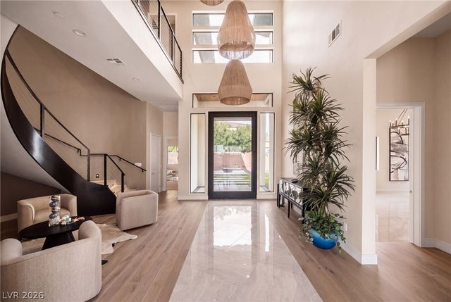 5624 North Dapple Gray Road, Las Vegas, NV 89149