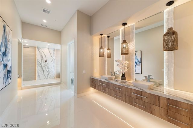 5624 North Dapple Gray Road, Las Vegas, NV 89149
