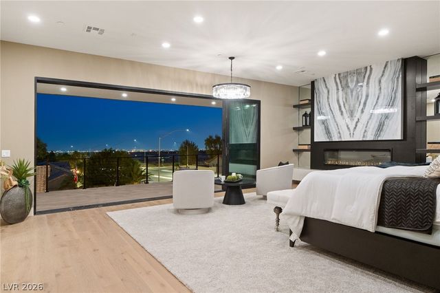 5624 North Dapple Gray Road, Las Vegas, NV 89149