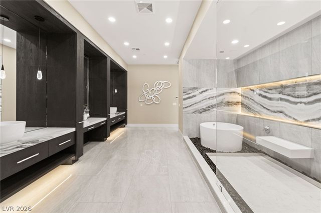 5624 North Dapple Gray Road, Las Vegas, NV 89149