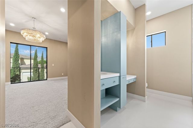 5624 North Dapple Gray Road, Las Vegas, NV 89149