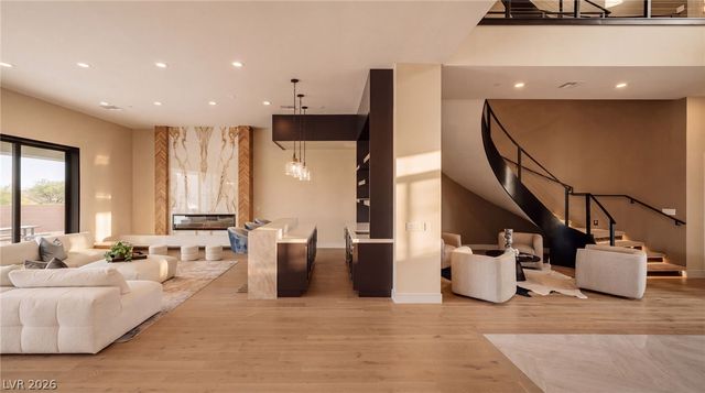 5624 North Dapple Gray Road, Las Vegas, NV 89149