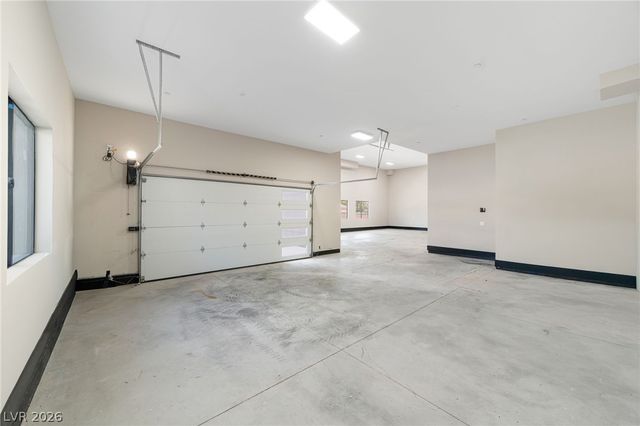 5624 North Dapple Gray Road, Las Vegas, NV 89149