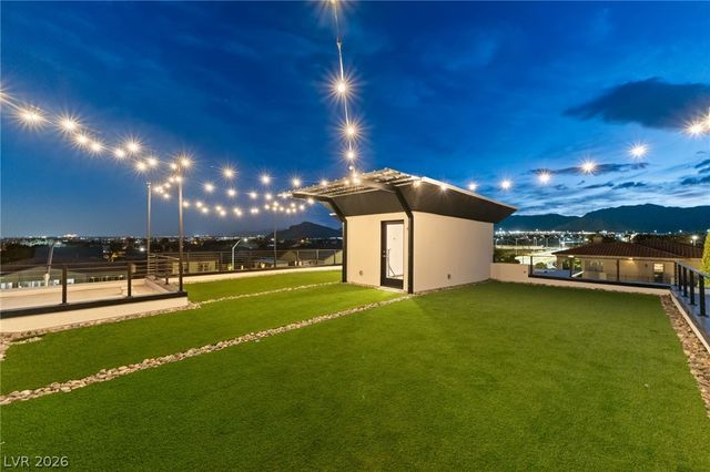 5624 North Dapple Gray Road, Las Vegas, NV 89149