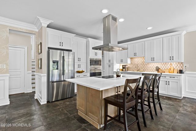 31 Highland Ridge Road, Manalapan, NJ 07726