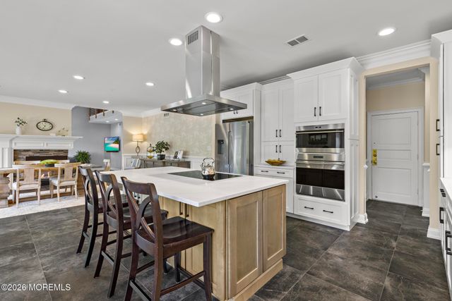 31 Highland Ridge Road, Manalapan, NJ 07726