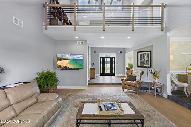 31 Highland Ridge Road, Manalapan, NJ 07726