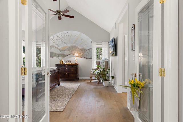 31 Highland Ridge Road, Manalapan, NJ 07726
