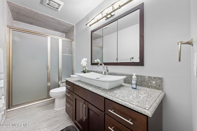 31 Highland Ridge Road, Manalapan, NJ 07726