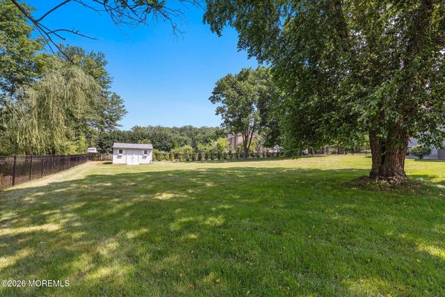 31 Highland Ridge Road, Manalapan, NJ 07726