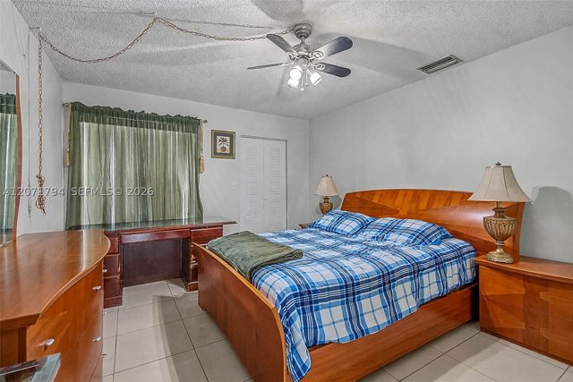 14963 SW 74th Ter, Miami, FL 33193