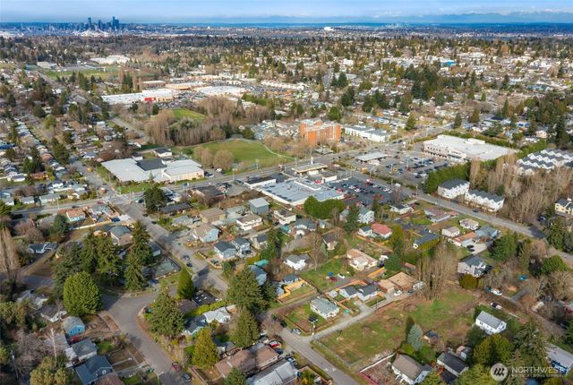 9806 30th Avenue SW, Seattle, WA 98126