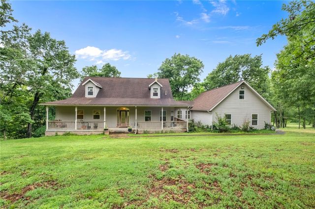 8008 Blackberry Way, Decatur, AR 72722