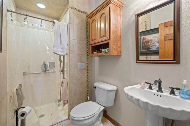 8008 Blackberry Way, Decatur, AR 72722