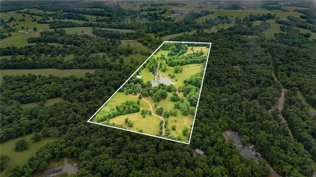 8008 Blackberry Way, Decatur, AR 72722