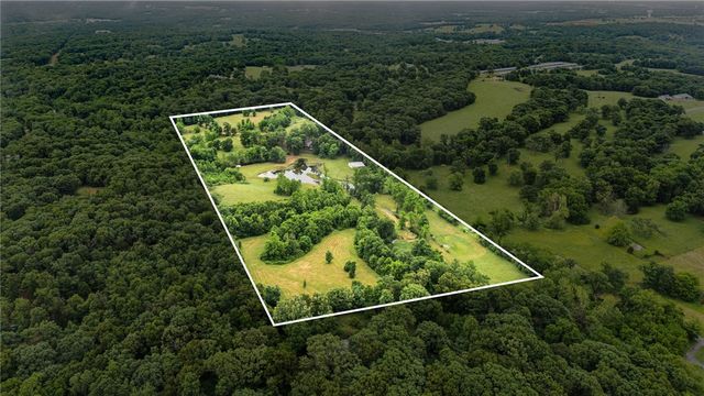 8008 Blackberry Way, Decatur, AR 72722