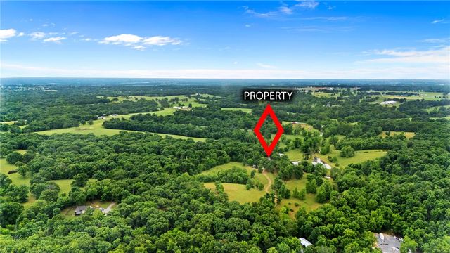 8008 Blackberry Way, Decatur, AR 72722