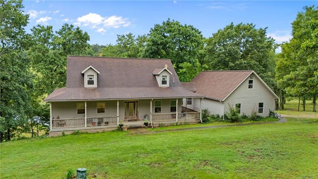 8008 Blackberry Way, Decatur, AR 72722