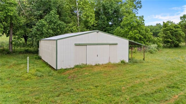 8008 Blackberry Way, Decatur, AR 72722